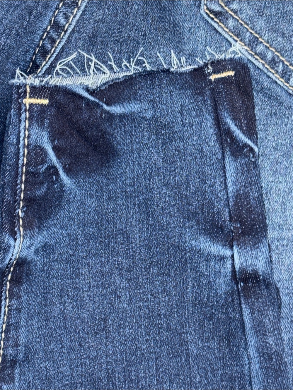 Women's Skinny Jeans in Dark Blue Wash - Sleek Slim Style - Picture 12 of 13